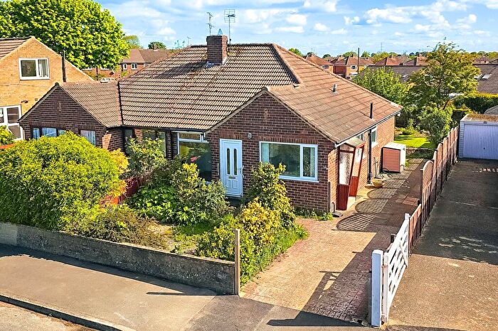 3 Bedroom Bungalow For Sale In Poplar Way, Harrogate, HG1