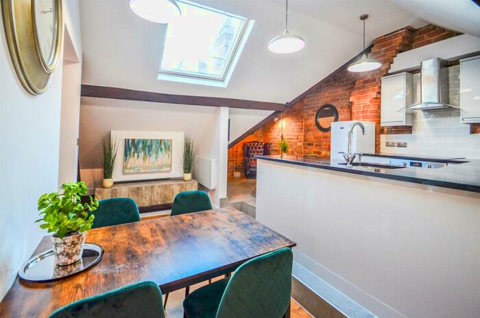 2 Bedroom Apartment To Rent In Wheeler Gate House, - Wheeler Gate, NG1