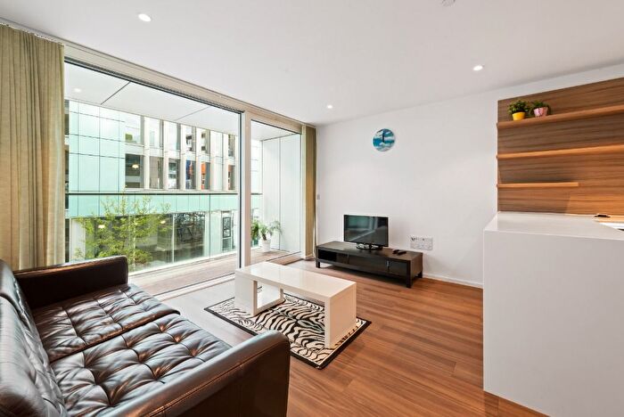 1 Bedroom Flat To Rent In Copperlight Apartments, The Filaments, SW18