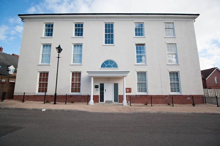 2 Bedroom Flat To Rent In Cobham Road, Blandford Forum, DT11