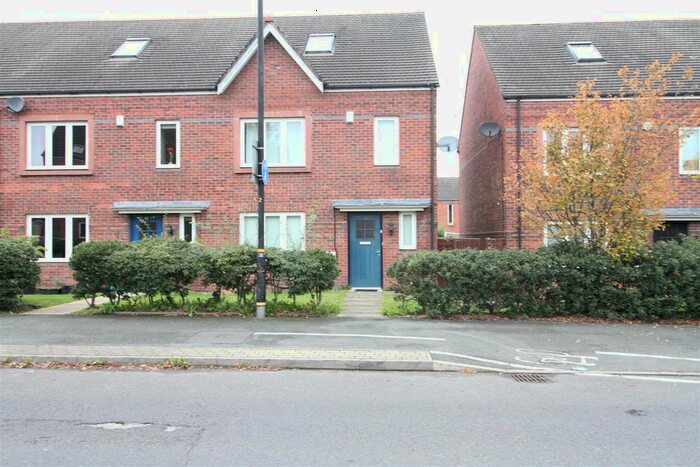 3 Bedroom Property To Rent In Turnbull Road, West Timperley, Altrincham, WA14