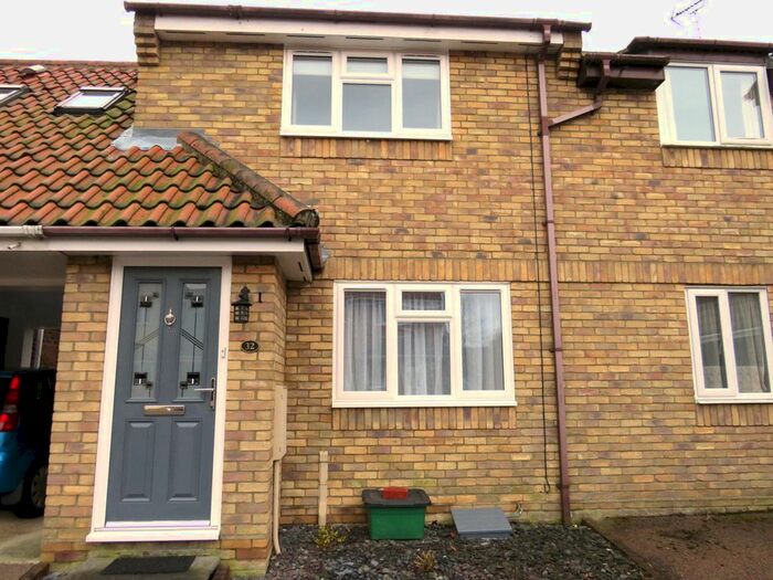 2 Bedroom Terraced House To Rent In Aldeburgh Gardens, Highwoods, Colchester, CO4