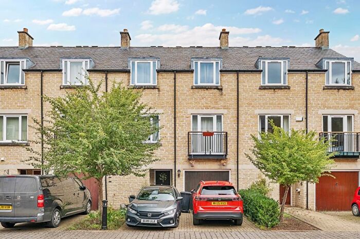 5 Bedroom Terraced House For Sale In Witney, Oxfordshire, OX28