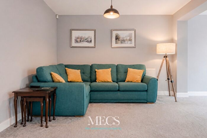 4 Bedroom Detached House For Sale In Copperbeech Close, Birmingham, West Midlands, B32