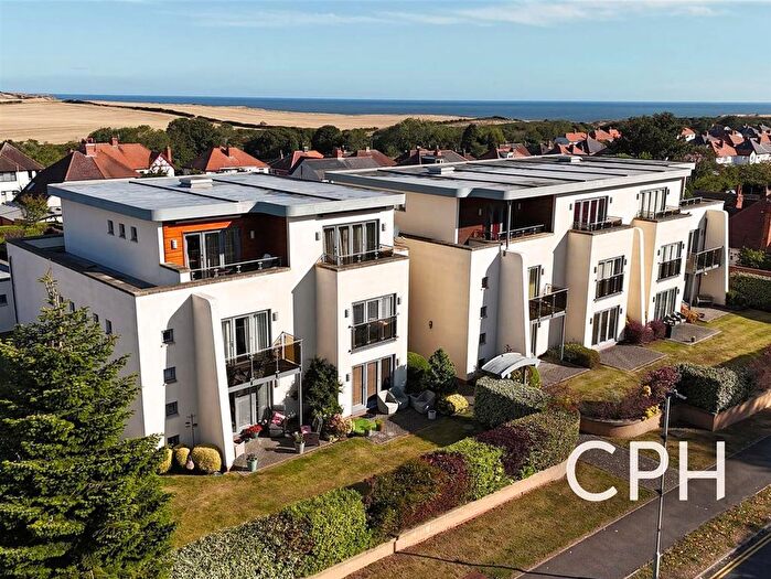 2 Bedroom Flat For Sale In Scalby Mills Road, Captains View, YO12