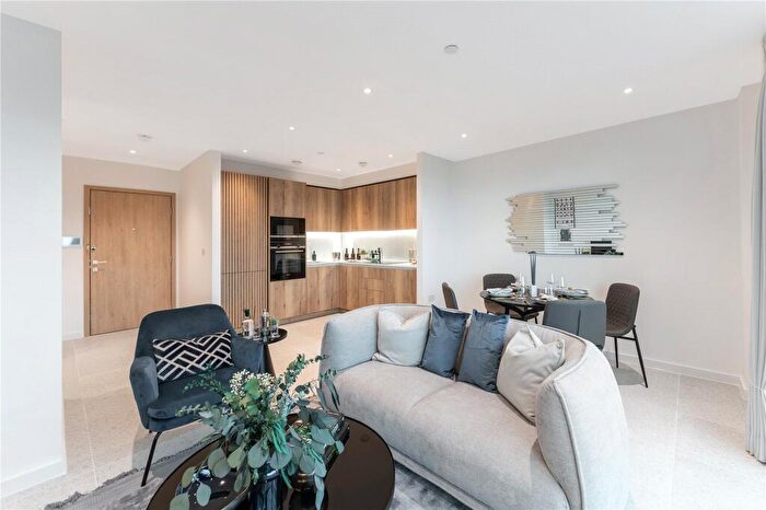 1 Bedroom Apartment To Rent In Georgette Apartments, Cendal Crescent, Tower Hamlets, London, E1
