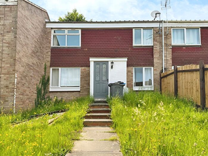 1 Bedroom Ground Maisonette For Sale In B, Beatty Close, Daventry, Northamptonshire, NN11