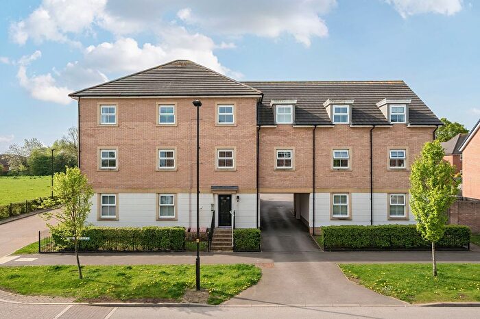 2 Bedroom Flat To Rent In Sanders Walk, Harrogate, HG1