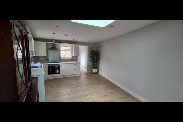 1 Bedroom Flat To Rent In Iveagh Avenue, London, NW10