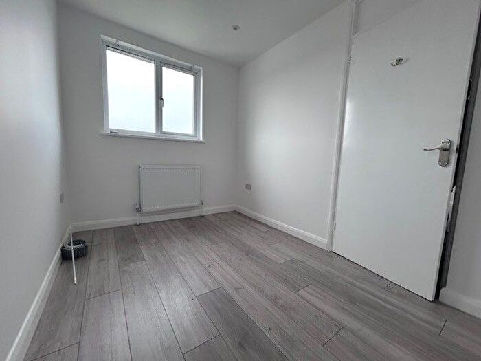 3 Bedroom Property To Rent In Julius Gardens, Luton, LU3