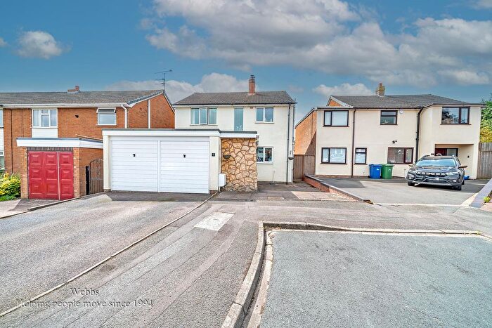 3 Bedroom Detached House For Sale In Ullswater Place, Cannock, WS11
