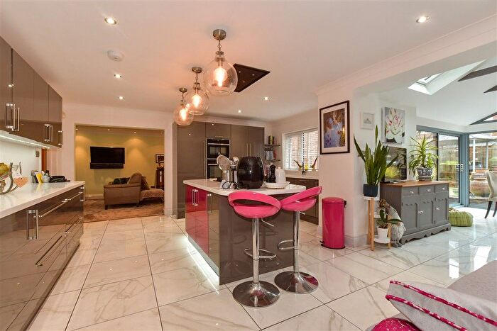 4 Bedroom Detached House For Sale In Posthorses, Ashington, West Sussex, RH20