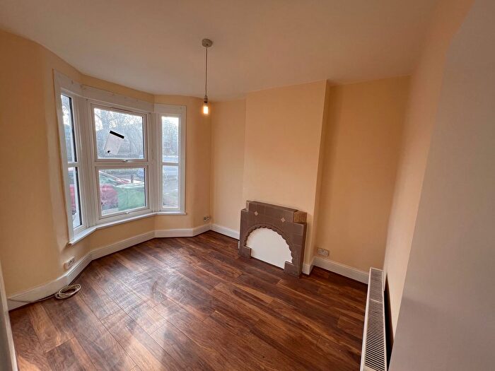 2 Bedroom Terraced House To Rent In Valetta Grove, London, E13