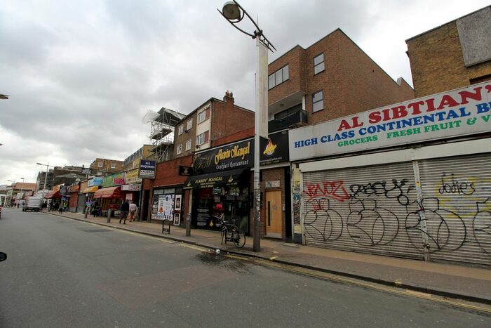 2 Bedroom Flat To Rent In Zanib Court, Rye Lane, Peckham, SE15