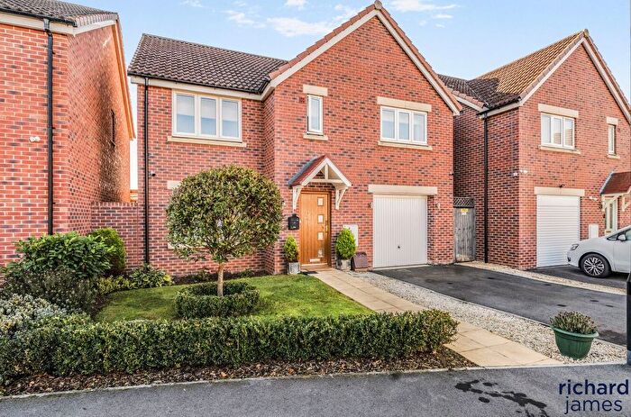 5 Bedroom Detached House For Sale In Polesdon Avenue, Swindon, SN3