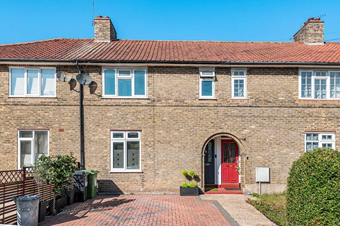4 Bedroom Property For Sale In Foxglove Street, Shepherds Bush, W12