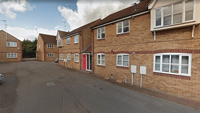 2 Bedroom Flat To Rent In Silver Way, Romford, Essex, RM7