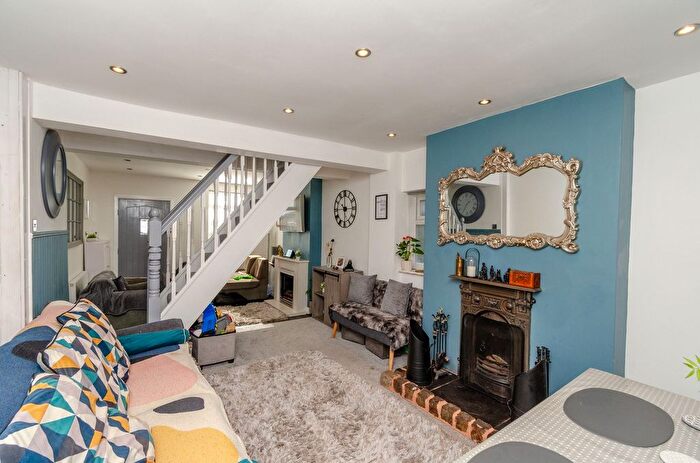 3 Bedroom End Terrace House For Sale In High Mount Street, Hednesford, Cannock, WS12
