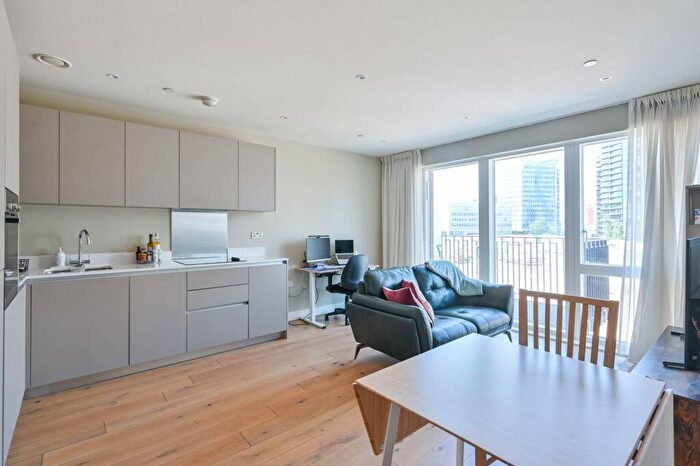 1 Bedroom Flat For Sale In Tyger House, Woolwich Riverside, London, SE18