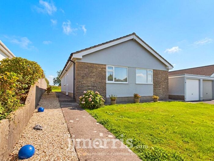 3 Bedroom Detached Bungalow For Sale In Highfield Park, Coxhill, SA67