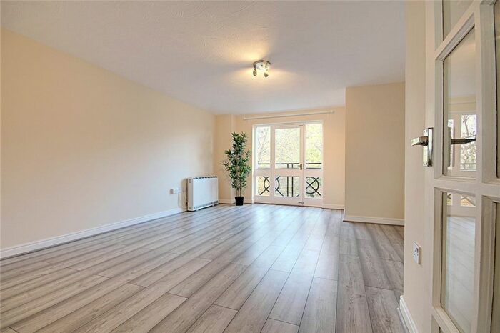 2 Bedroom Flat To Rent In Aldis Mews, Enfield, Greater London, EN3