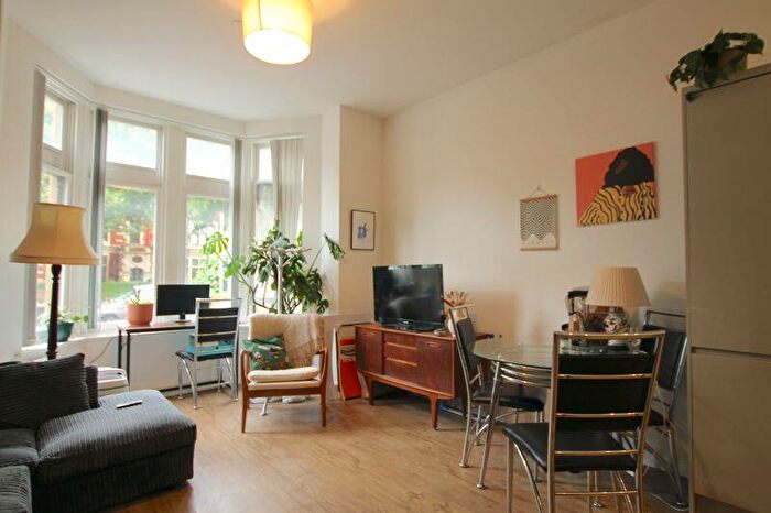 1 Bedroom Flat To Rent In Cathedral Road, Cardiff, CF11
