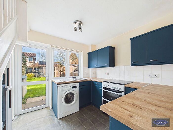 1 Bedroom Terraced House To Rent In St. Peters Close, Swanscombe, DA10