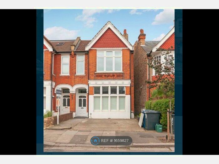 2 Bedroom Flat To Rent In Chatsworth Gardens, London, W3