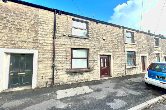 2 Bedroom Terraced House To Rent In Woolley Bridge, Hadfield, Glossop, SK13