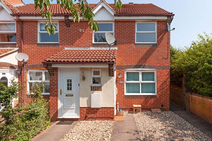 1 Bedroom Apartment To Rent In Columbine Gardens, Oxford, OX4