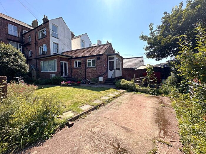 2 Bedroom Flat For Sale In Imperial Road, Exmouth, EX8