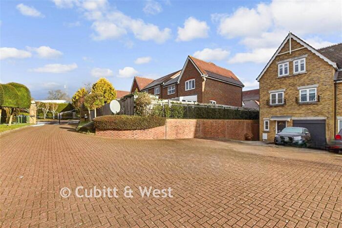 4 Bedroom Town House For Sale In Cobbetts Mews, Pulborough, West Sussex, RH20