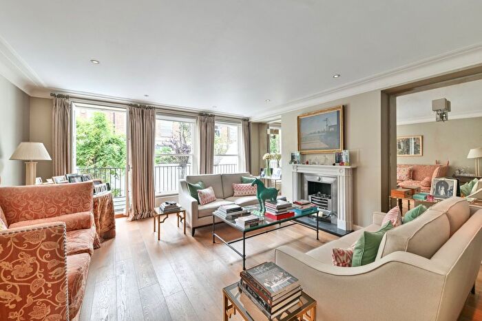 5 Bedroom Terraced House For Sale In Flood Street, London, SW3