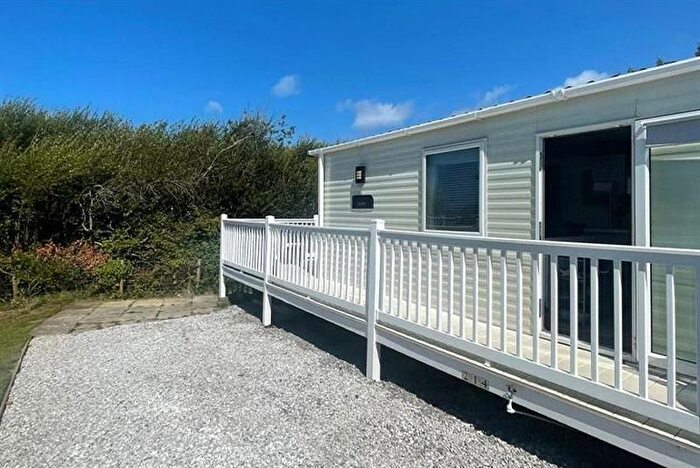 3 Bedroom Mobile/park Home For Sale In Talybont, LL43