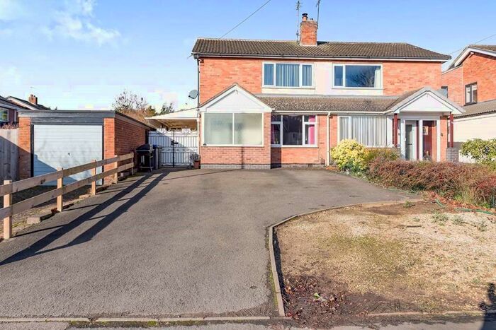3 Bedroom Semi-Detached House To Rent In Outlands Drive, Hinckley, Leicestershire, LE10