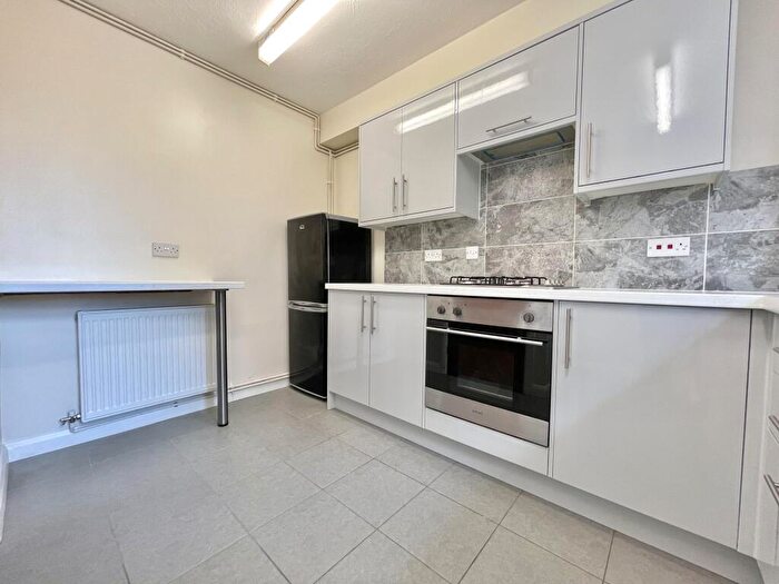 1 Bedroom Apartment To Rent In Eskdale Avenue, Chesham, HP5