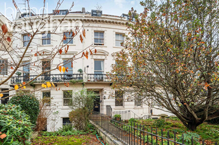 1 Bedroom Flat To Rent In Montpelier Crescent, Brighton, East Sussex, BN1