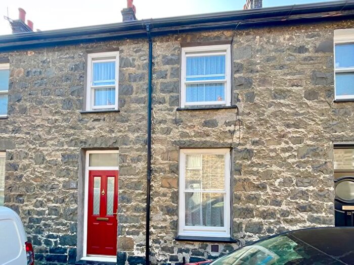 3 Bedroom Cottage For Sale In Erasmus Street, Penmaenmawr, LL34