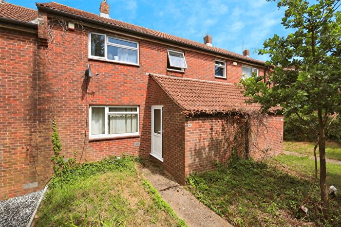 3 Bedroom Terraced House For Sale In Wroxham Road, Eastbourne, BN23