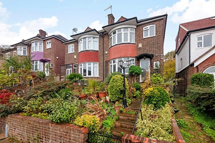 3 Bedroom Semi Detached House For Sale In Norwood Park Road, West Norwood, London, SE27