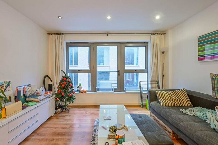 1 Bedroom Flat To Rent In Steward Street, City, London, E1