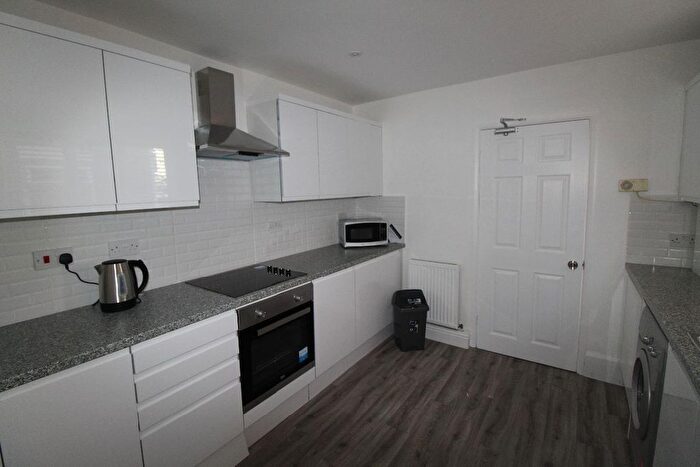 4 Bedroom Terraced House To Rent In Worthing Street, Hull, HU5