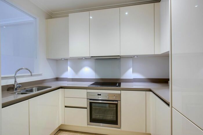 1 Bedroom Flat To Rent In Pasmore House, - The Causeway, Teddington, TW11