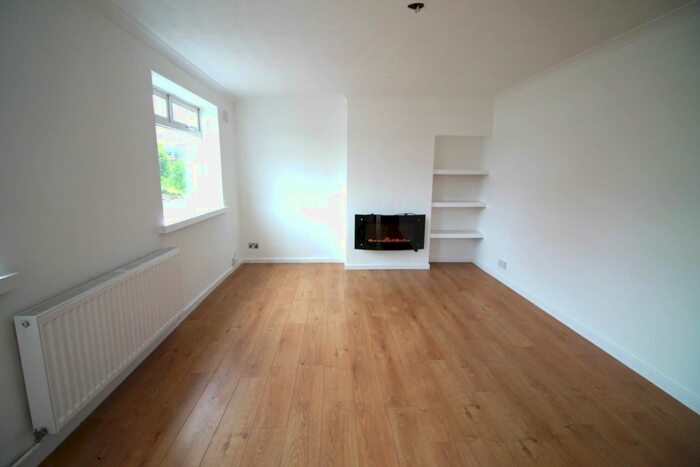 Property To Rent In Grove Leaze, Shirehampton, Bristol, BS11