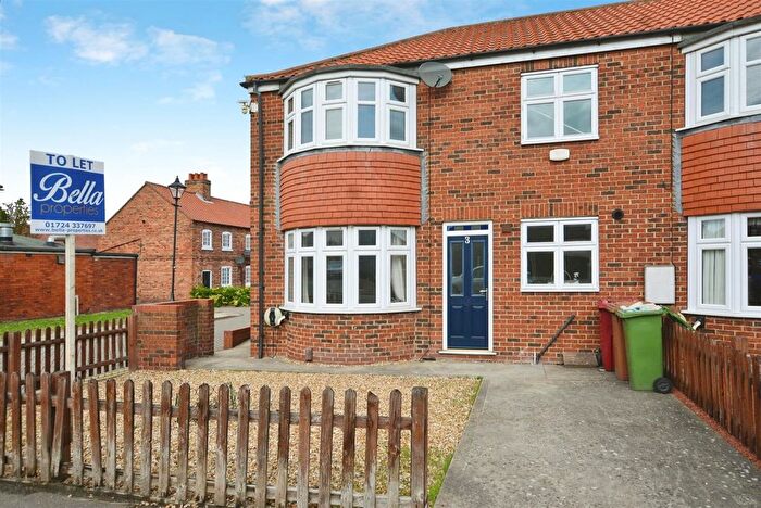 2 Bedroom Town House To Rent In Rowland Road, Scunthorpe, DN16