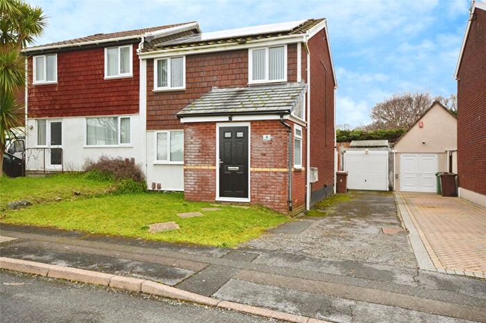 3 Bedroom Semi Detached House For Sale In Weir Close, Plymouth, Devon, PL6