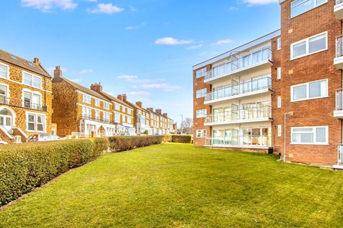 2 Bedroom Flat For Sale In Cliff Court, Hunstanton, PE36