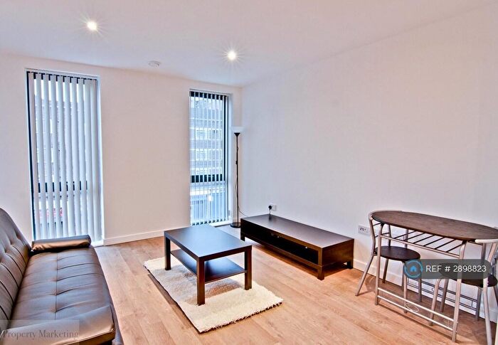 1 Bedroom Flat To Rent In Graciosa Court, London, E1