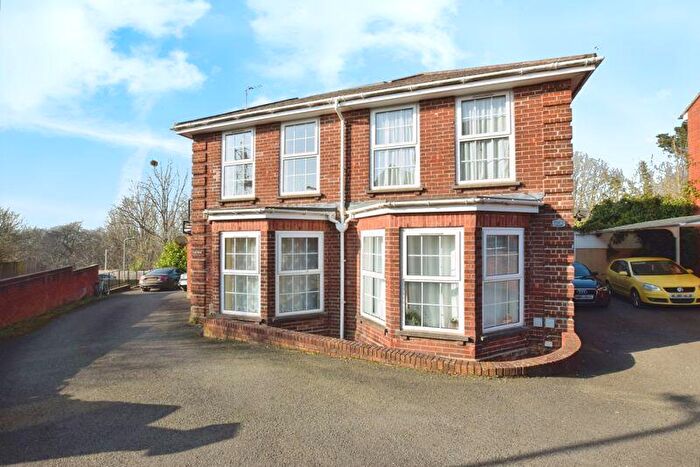 1 Bedroom Flat For Sale In Castle Mount, Exeter, EX4