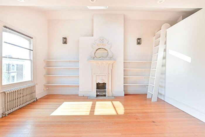 1 Bedroom Flat To Rent In Golborne Road, North Kensington, London, W10